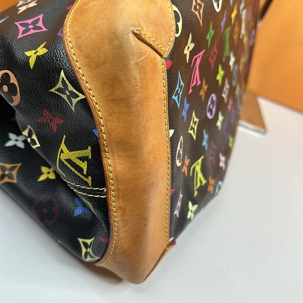 ❤️❤️Sold❤️❤️Louis Vuitton Limited Edition Black multicolor Ursula bag - Picture 12 of 17